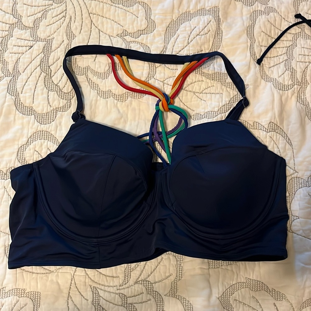 Lane Bryant sz 42DDD swim top